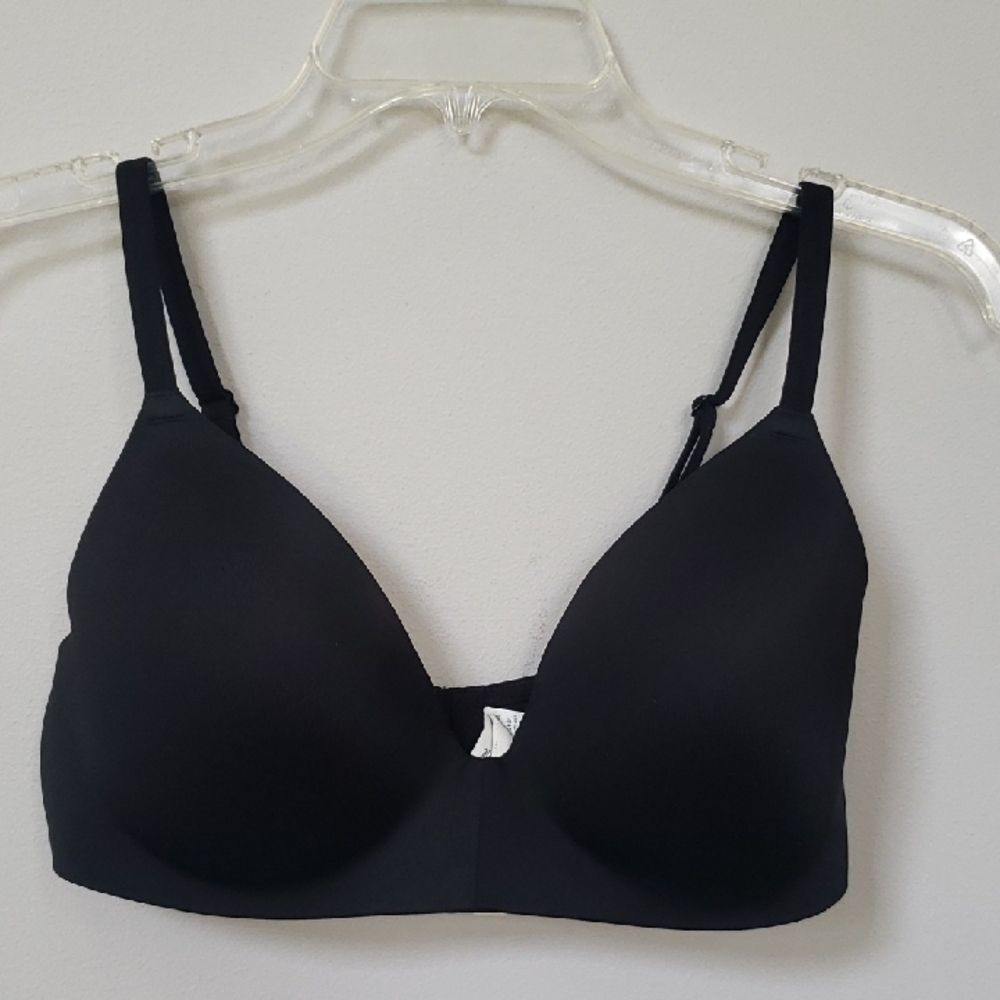 Pink Victorias Secret Bra Black Wear Evwrywhere Wireless Lightly Lined 36D